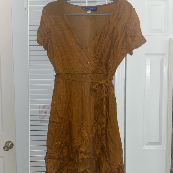 Francesca’s Wrap Dress - Picture 2 of 4